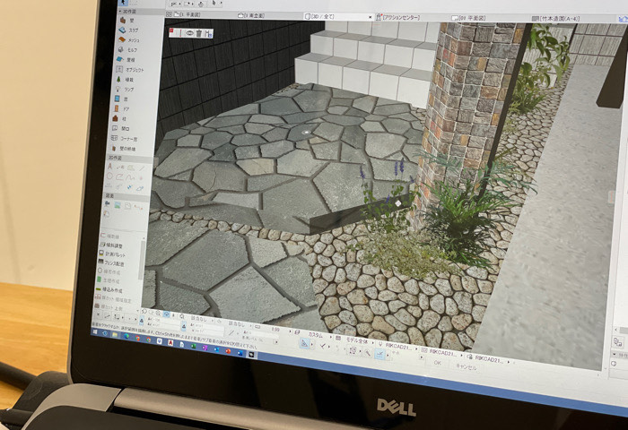 外構プランのプレゼンに向けて作業中