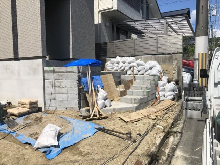 吹田市の外構監理に行って参りました（危険なほど暑いです）