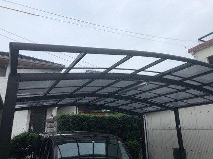台風で飛んだカーポート屋根