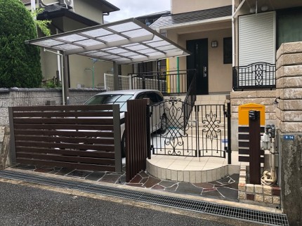 梅雨空の中今後も外構着工が続きます