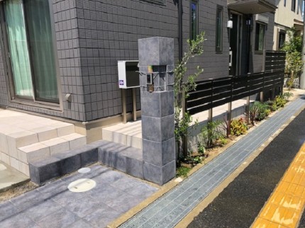 吹田市植栽作業