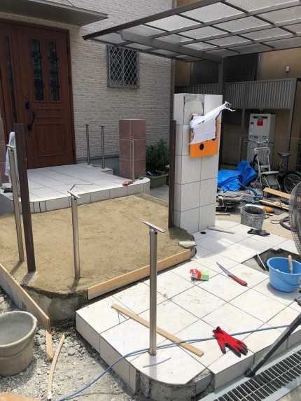 門柱と土間待ちの経過 門柱と土間待ちの経過