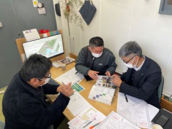 大阪府大阪市の外構工事着手前メーカー及び問屋さんと打合せ